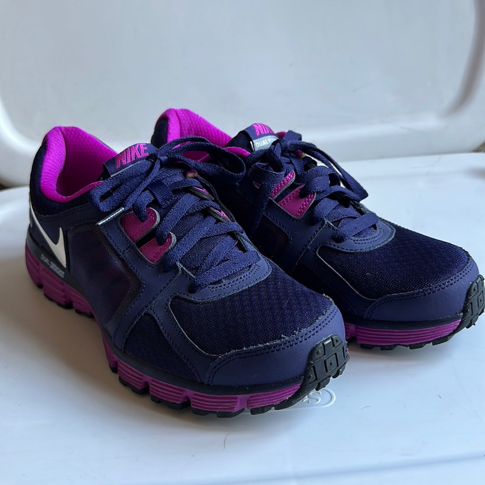Nike Dual Fusion Shoes